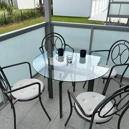 Apartment 2 Schlafzimmer - Wohnzimmer Mit Offener Kueche Und Balkon - 4 Betten *
